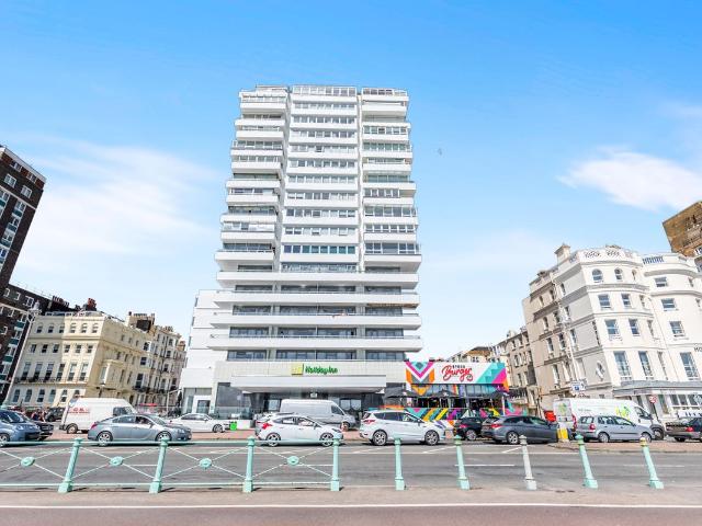 Kings Road, Brighton BN1, 1 bed flat to rent, £1,500 pcm | PrimeLocation