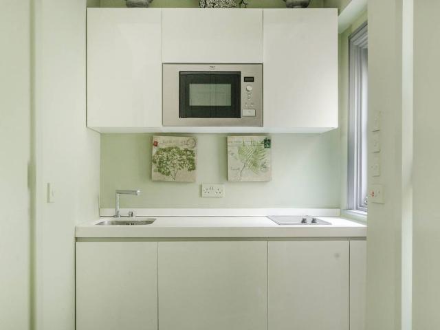 Argyll Mansions, Chelsea, London SW3, 1 bed flat to rent, £3,601 pcm | PrimeLocation