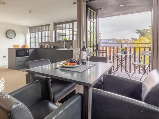 Kings Road, Halstead CO9, 2 bed flat to rent, £4,435 pcm | PrimeLocation