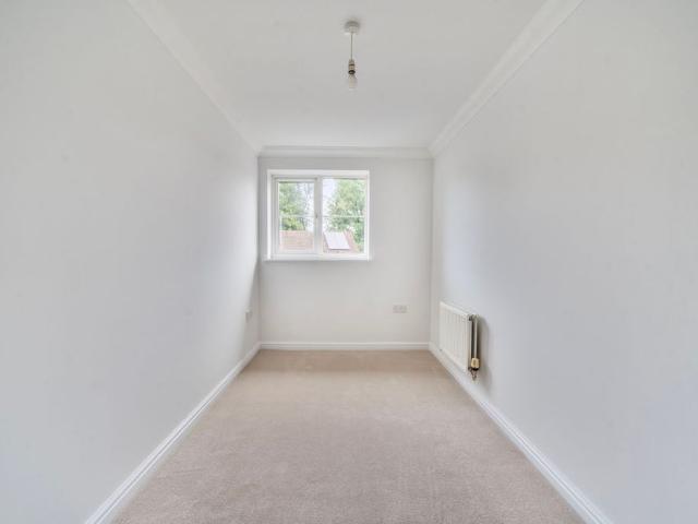 Kings Road, Haslemere 2 bedrooms Property for lettings Seymours