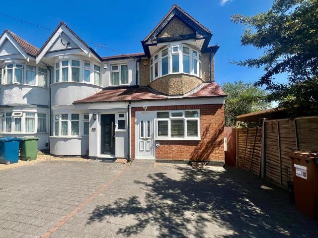 Kings Road, Harrow HA2 2 bed end of terrace house to rent £1,800 pcm £415 pw
