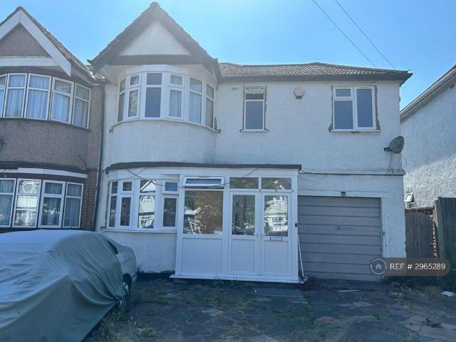 Kings Road, Harrow, HA2 4 bed end of terrace house to rent £2,800 pcm £646 pw