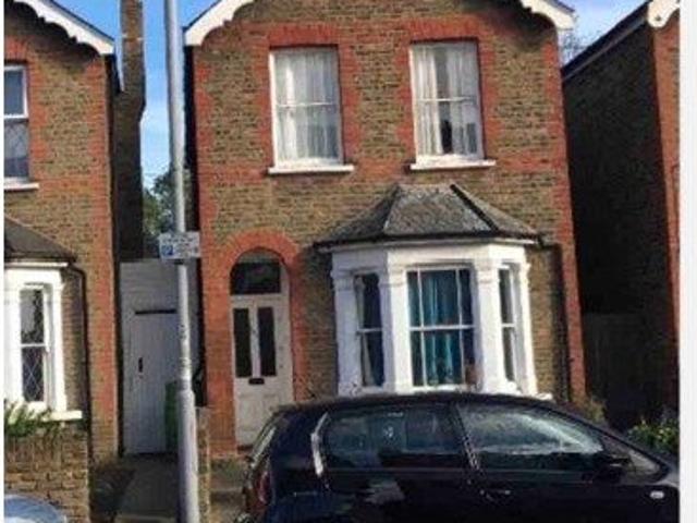 Kings Road, Kingston Upon Thames KT2, 5 bed shared accommodation to rent, £4,400 pcm | PrimeLocation