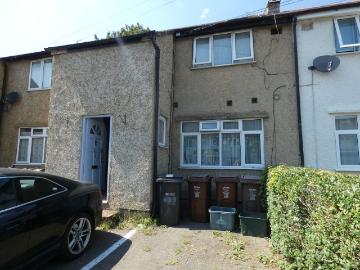 Kings Road, London Colney, St. Albans AL2, 1 bed flat to rent, £1,150 pcm | PrimeLocation
