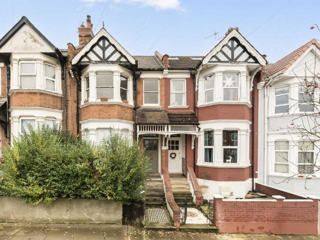 Kings Road, London NW10 2 bed flat to rent £2,200 pcm £508 pw