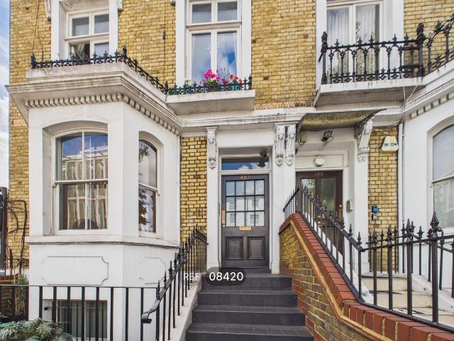 Kings Road, London SW10, 2 bed flat to rent, £2,750 pcm | PrimeLocation