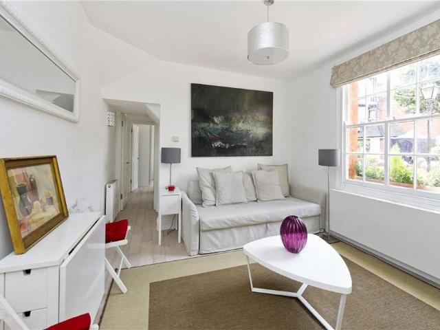 Kings Road, London SW3 1 bed flat to rent £2,708 pcm £625 pw