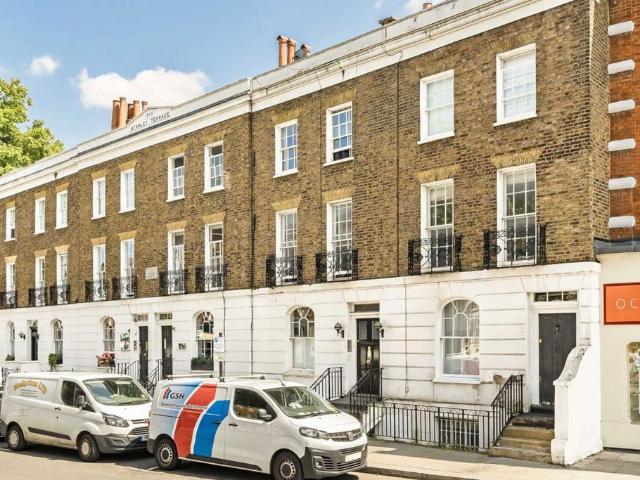 Kings Road, London SW3 2 bed flat to rent £2,800 pcm £646 pw