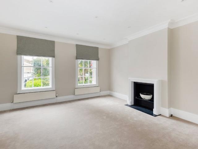 Kings Road, London SW3, 2 bed maisonette to rent, £6,750 pcm | PrimeLocation