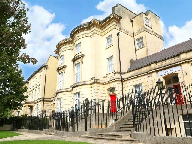 Kings Road, Reading, Berkshire RG1, 1 bed flat to rent, £1,400 pcm | PrimeLocation
