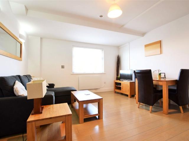 Kings Road, Reading, Berkshire RG1, 2 bed flat to rent, £1,850 pcm | PrimeLocation