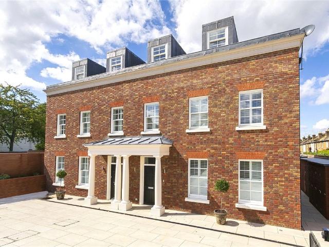 Kings Road, Richmond TW10, 5 bed semi detached house to rent, £9,500 pcm | PrimeLocation
