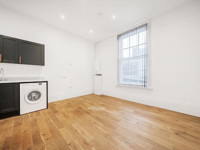 Kings Street, Maidstone ME14, 1 bed flat to rent, £1,080 pcm | PrimeLocation