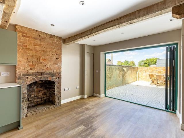 Kingsmead Road, Cheltenham, GL51