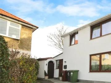 Kingsmill Gardens, London, RM9 5EP, United Kingdom | 3 bed house for rent #139476379 | Rentberry