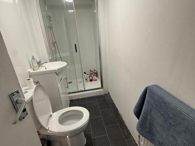 Kingsbury Road, Brighton 1 bed in a house share to rent £700 pcm £162 pw