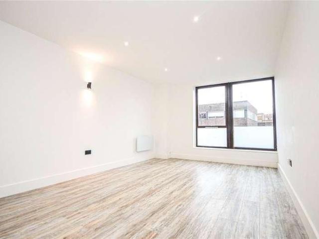Kingsbridge Point, Town Centre, Swindon, SN1