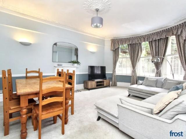Kingsbridge Road, Ashley Cross