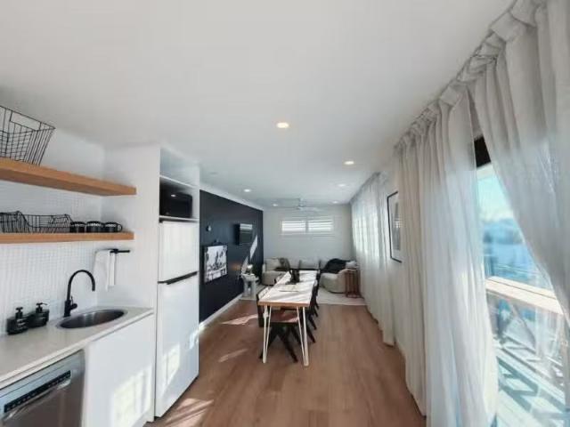 KINGSCLIFF Apartment for rent Listed by Courtney Coutts of Ta.