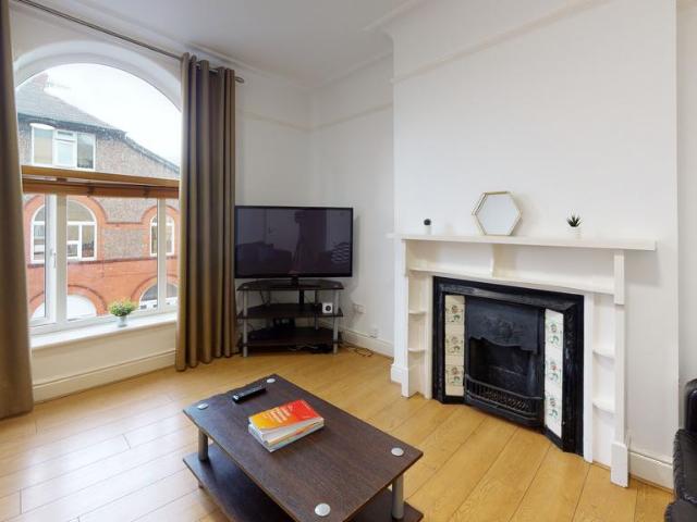 Kingsdale Road, Liverpool, L18 1LD, United Kingdom | 6 bed townhouse for rent #109881796 | Rentberry