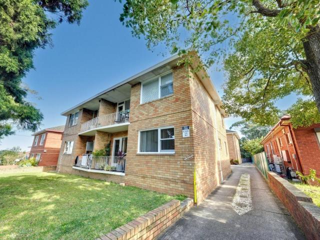 Kingsgrove, 10/193 Bexley Road