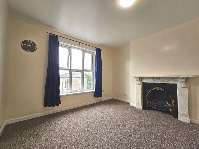Kingsholm Road, Gloucester GL1, 1 bed flat to rent, £775 pcm | PrimeLocation