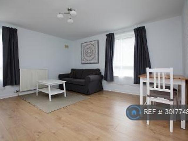 Kingsknowe Place, Edinburgh, EH14 2 bed flat to rent £1,095 pcm £253 pw