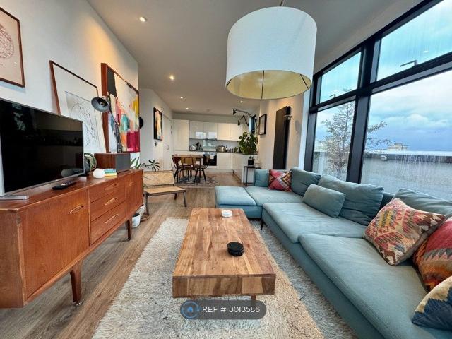 Kingsland High Street, London E8, 2 bed flat to rent, £3,250 pcm | PrimeLocation