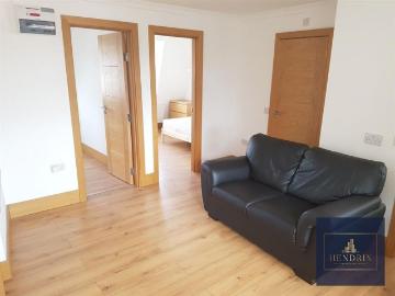 Kingsland High Street, London E8, 2 bed flat to rent, £2,000 pcm | PrimeLocation