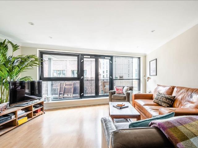 Kingsland Road, Hoxton E2, 2 bed flat to rent, £3,315 pcm | PrimeLocation