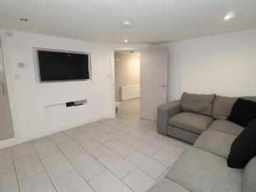 Kingsland Terrace, Pontypridd CF37, 5 bed property to rent, £2,250 pcm | PrimeLocation
