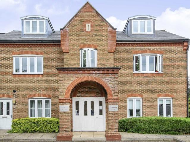 Kingsleigh Close, Brentford TW8, 1 bed flat to rent, £1,650 pcm | PrimeLocation