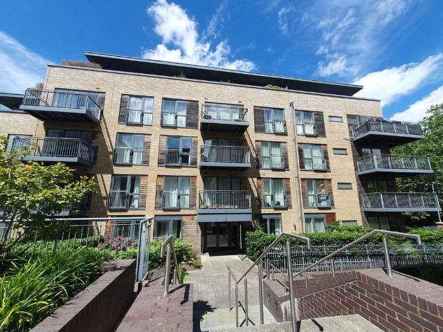 Kingsley Walk, Cambridge, CB5 1 bed apartment to rent £1,650 pcm £381 pw