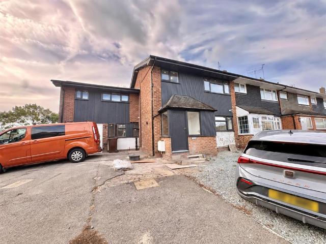 Kingsley Crescent, Benfleet 1 bed in a house share to rent £750 pcm £173 pw