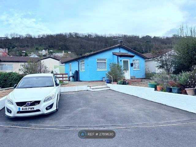 Kingsley Park, Bideford EX39, 2 bed bungalow to rent, £950 pcm | PrimeLocation