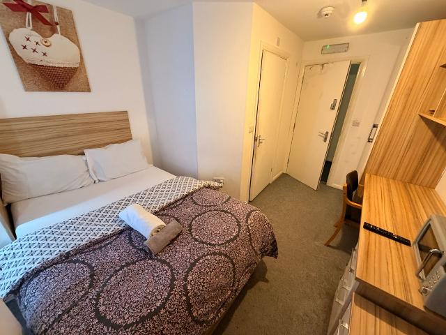 Kingsley Park Terrace, Northampton NN2, 1 bed flat to rent, £700 pcm | PrimeLocation