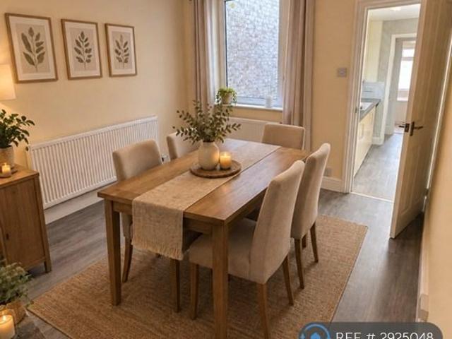 Kingsley Road, Maidstone, ME15 3 bed terraced house to rent £1,550 pcm £358 pw