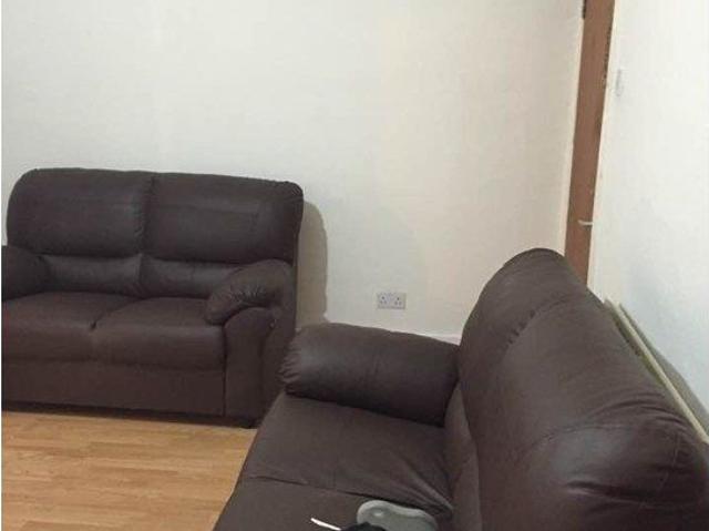 Kingsley Road, Hounslow TW3, 1 bed flat to rent, £1,350 pcm | PrimeLocation