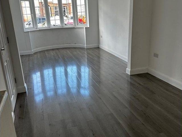 Kingsley Road, Luton LU3, 4 bed terraced house to rent, £2,150 pcm | PrimeLocation