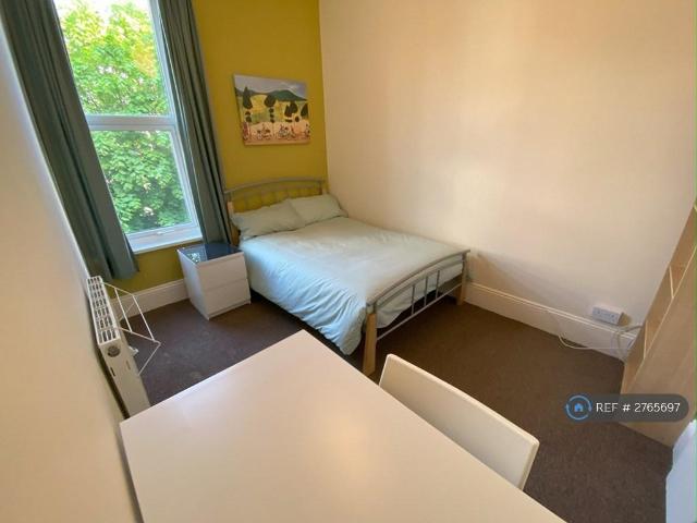 Kingsley Road, Plymouth, PL4 1 bed in a house share to rent £520 pcm £120 pw