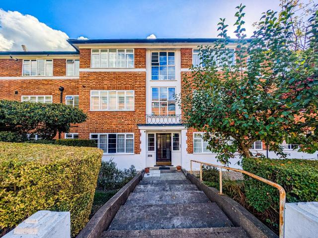 Kingsthorpe Court, Raymond Road, London SW19, 3 bed flat to rent, £3,250 pcm | PrimeLocation
