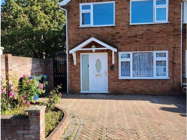 Kingston Close, Northolt UB5, 3 bed end terrace house to rent, £2,350 pcm | PrimeLocation