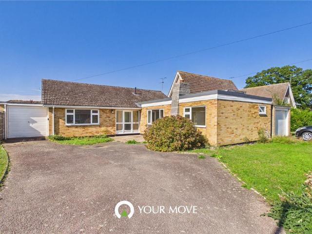 Kingston Drive, Suffolk NR34 4 bed bungalow to rent £1,800 pcm £415 pw