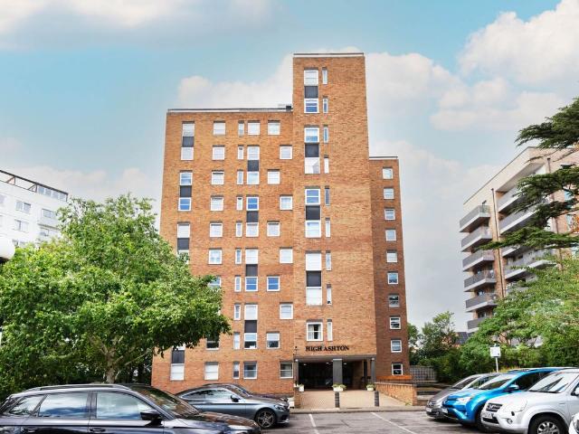 Kingston Hill, Kingston Upon Thames KT2, 2 bed flat to rent, £1,850 pcm | PrimeLocation