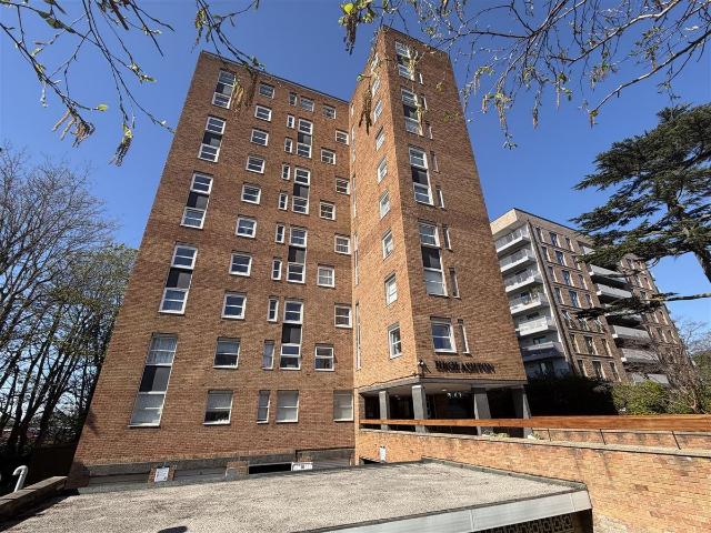 Kingston Hill, Kingston Upon Thames KT2, 2 bed flat to rent, £1,750 pcm | PrimeLocation