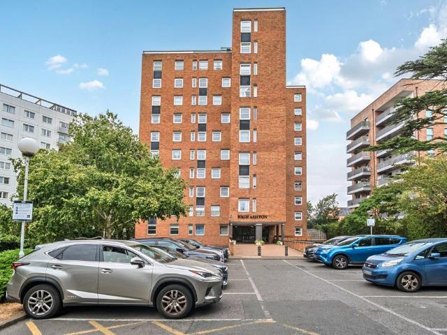Kingston Hill, Kingston Upon Thames, KT2 2 bed flat to rent £2,000 pcm £462 pw