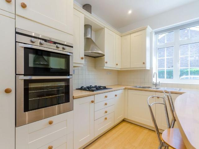 Kingston Hill, Kingston Upon Thames KT2, 3 bed bungalow to rent, £3,800 pcm | PrimeLocation