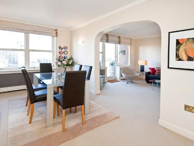 Kingston House South 40 90, Ennismore Gardens, London, SW7 1NL, United Kingdom | 2 bed apartment for rent #1378127 | Rentberry