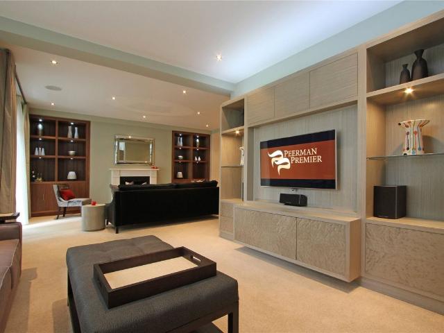 Kingston House South, Ennismore Gardens, London SW7, 3 bed flat to rent, £11,917 pcm | PrimeLocation