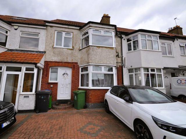 Kingston Road, New Malden 3 bed terraced house to rent £2,295 pcm £530 pw